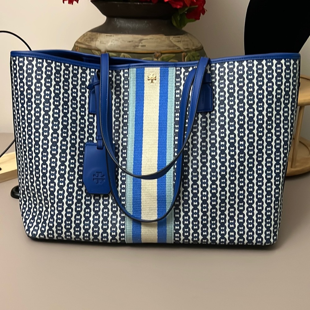 Tory Burch Gemini link tote (XL sized)